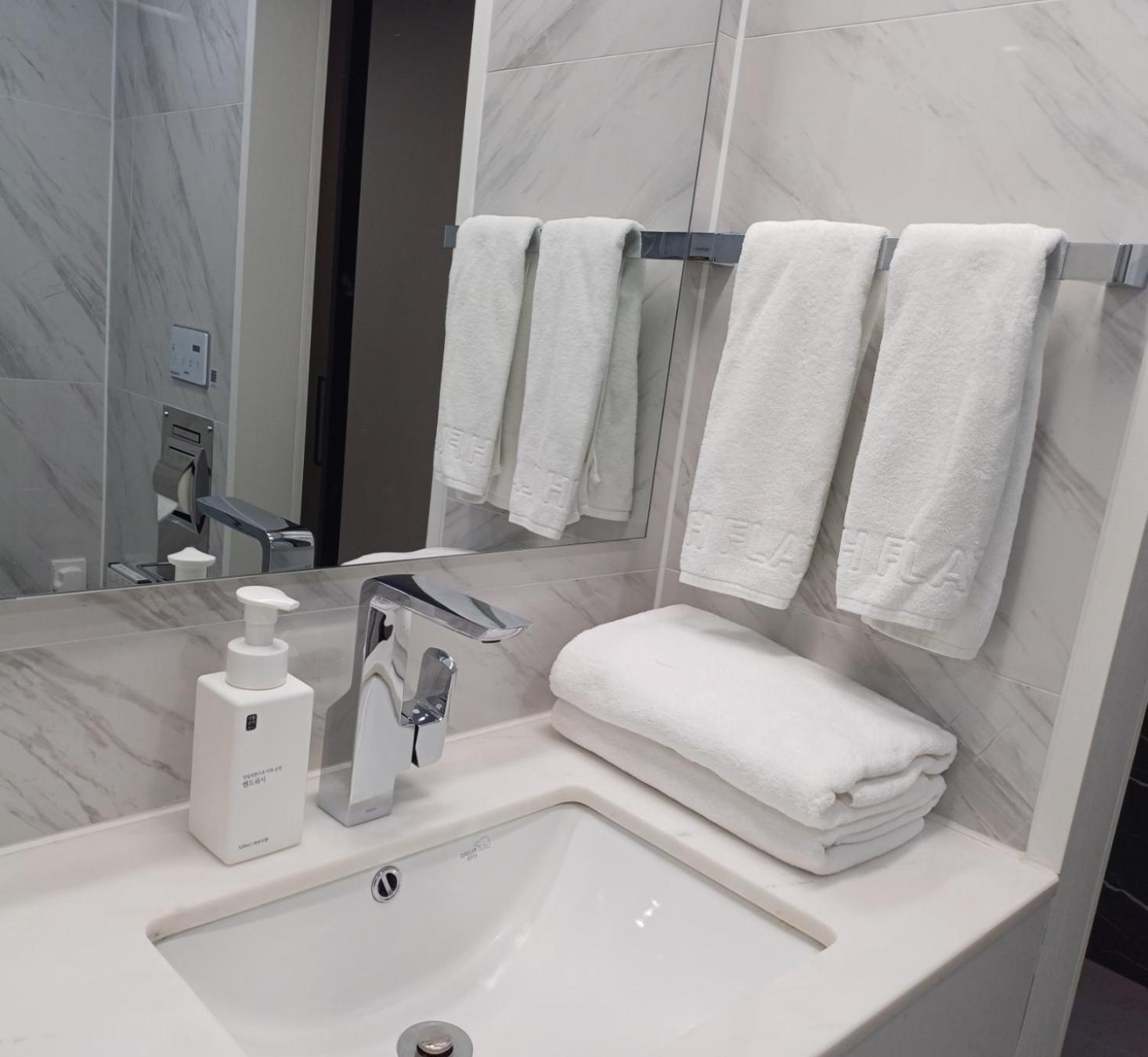 Songdo Halla Westernpark-Seaviewroom Hotel-바다전망 Incheon Dış mekan fotoğraf